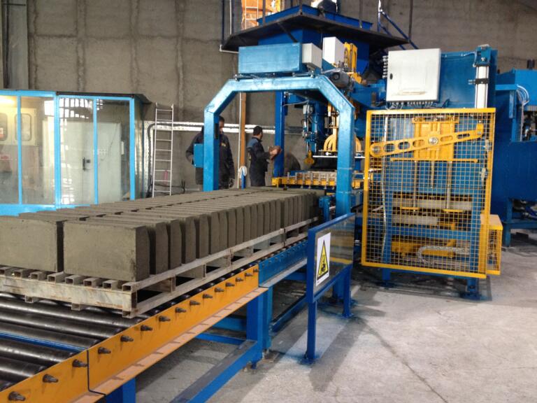 What Defines a “True” Wet Press System? Key Design Principles Explained this is a featured image of single station wet press machine